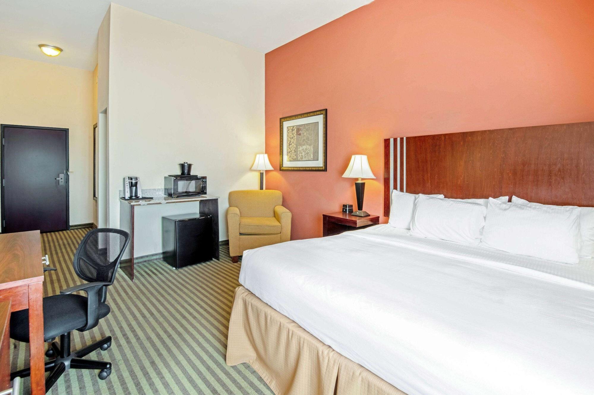 La Quinta By Wyndham Woodward Hotel Buitenkant foto