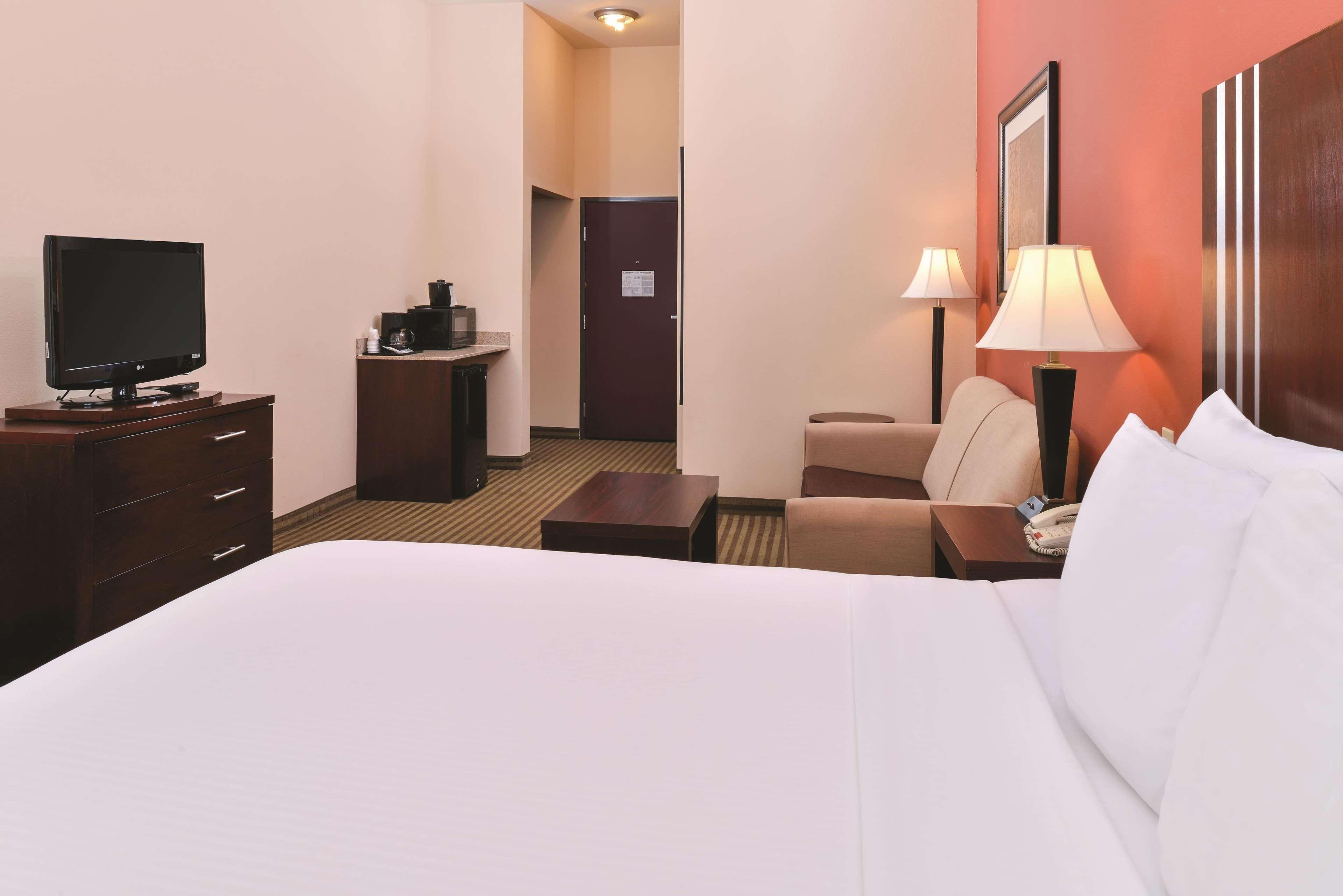 La Quinta By Wyndham Woodward Hotel Buitenkant foto