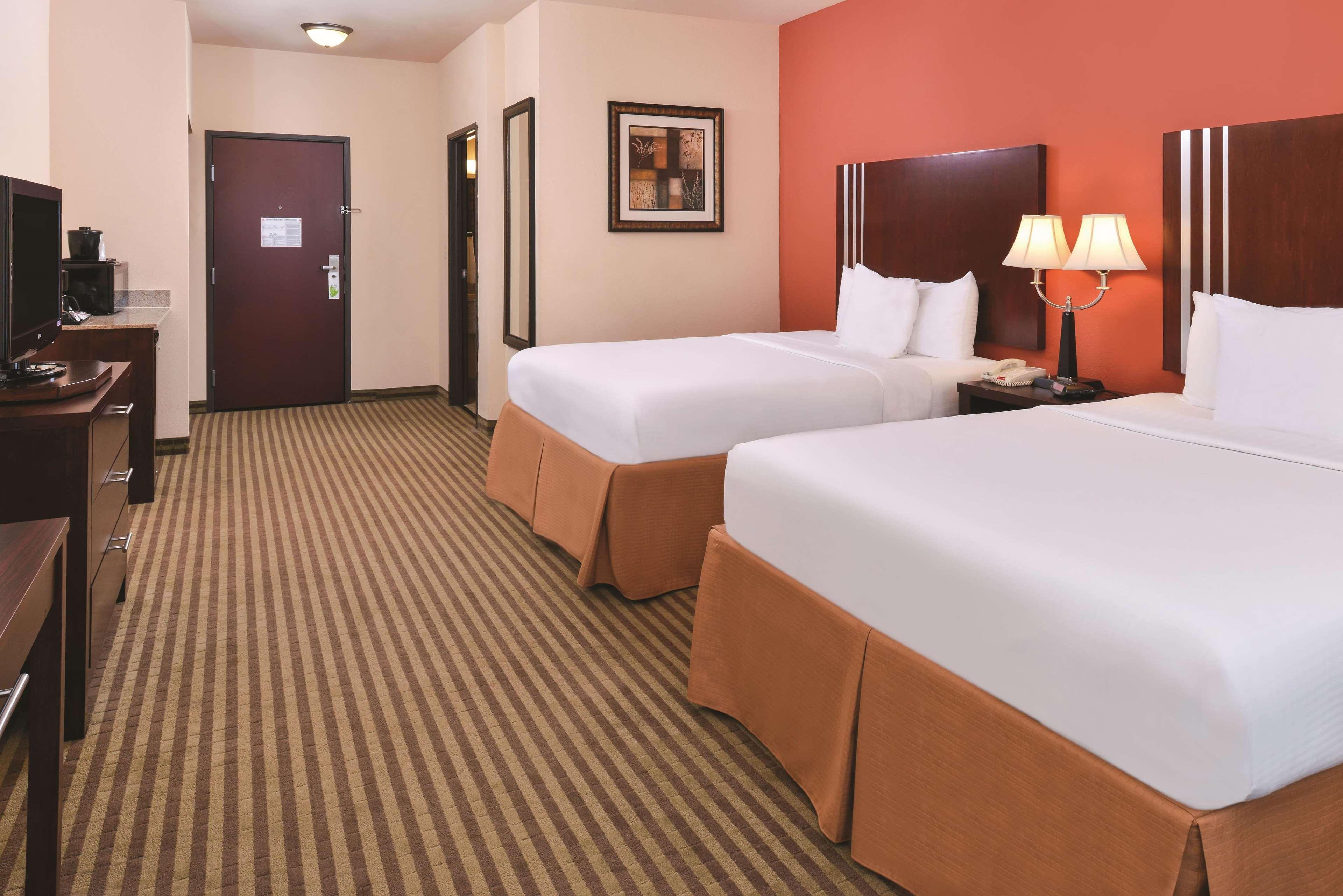 La Quinta By Wyndham Woodward Hotel Buitenkant foto