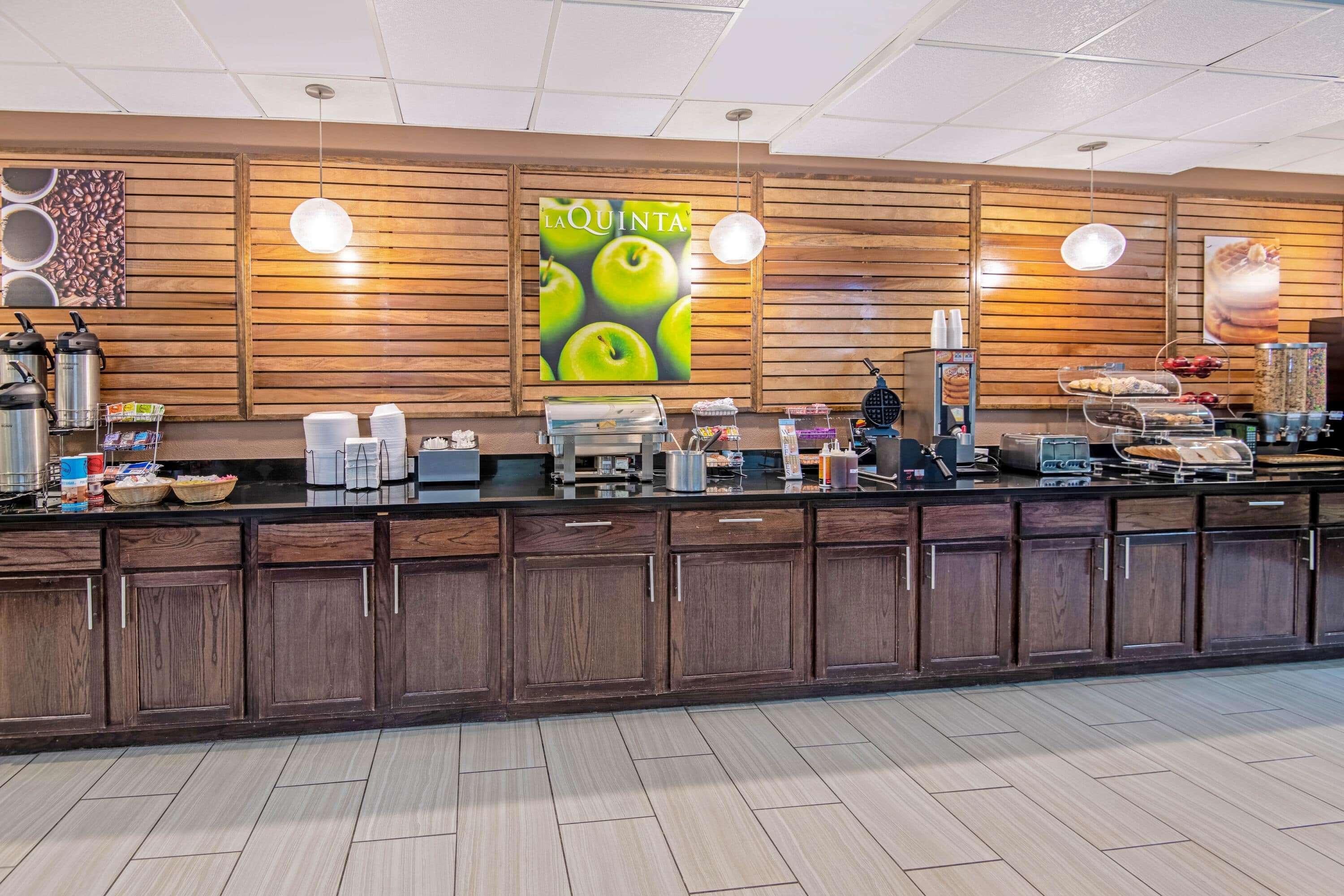 La Quinta By Wyndham Woodward Hotel Buitenkant foto